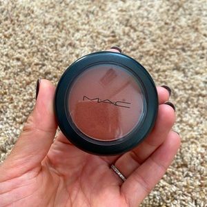 MAC Ambering Rose Blush